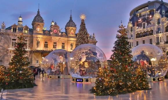 MONTECARLO: Le Luminarie e Le Village De Noel